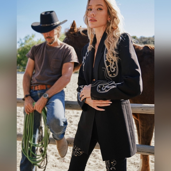 Western Embroidered Tunic Blazer - Picture 3 of 7